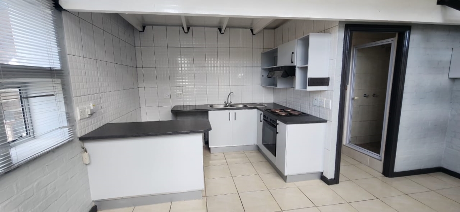 To Let 1 Bedroom Property for Rent in South End Eastern Cape